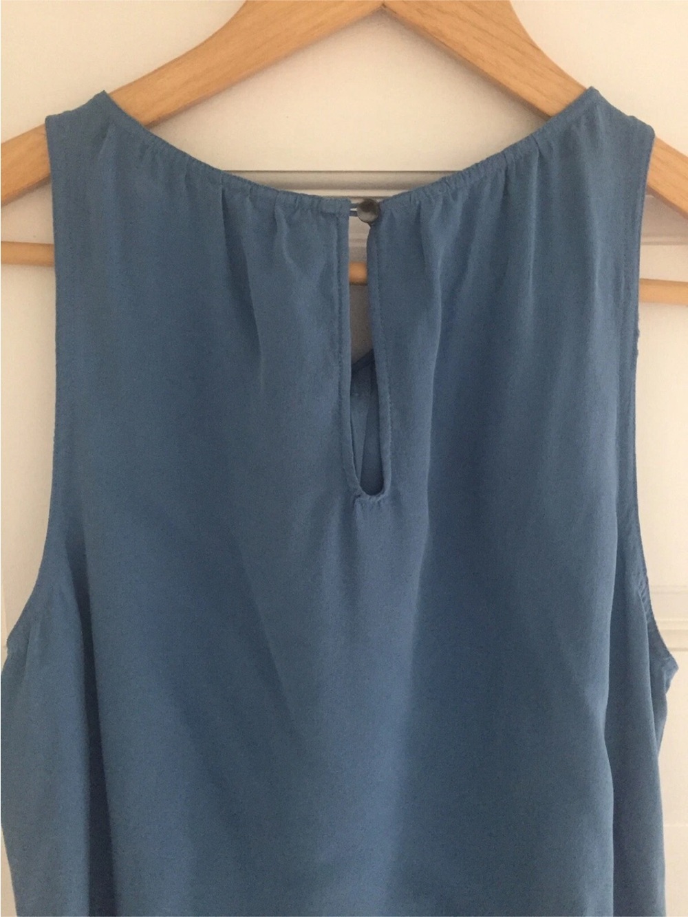 Marc Jacob’s Silk Tank Top w/ Tie, XS/S - Picture 3 of 3